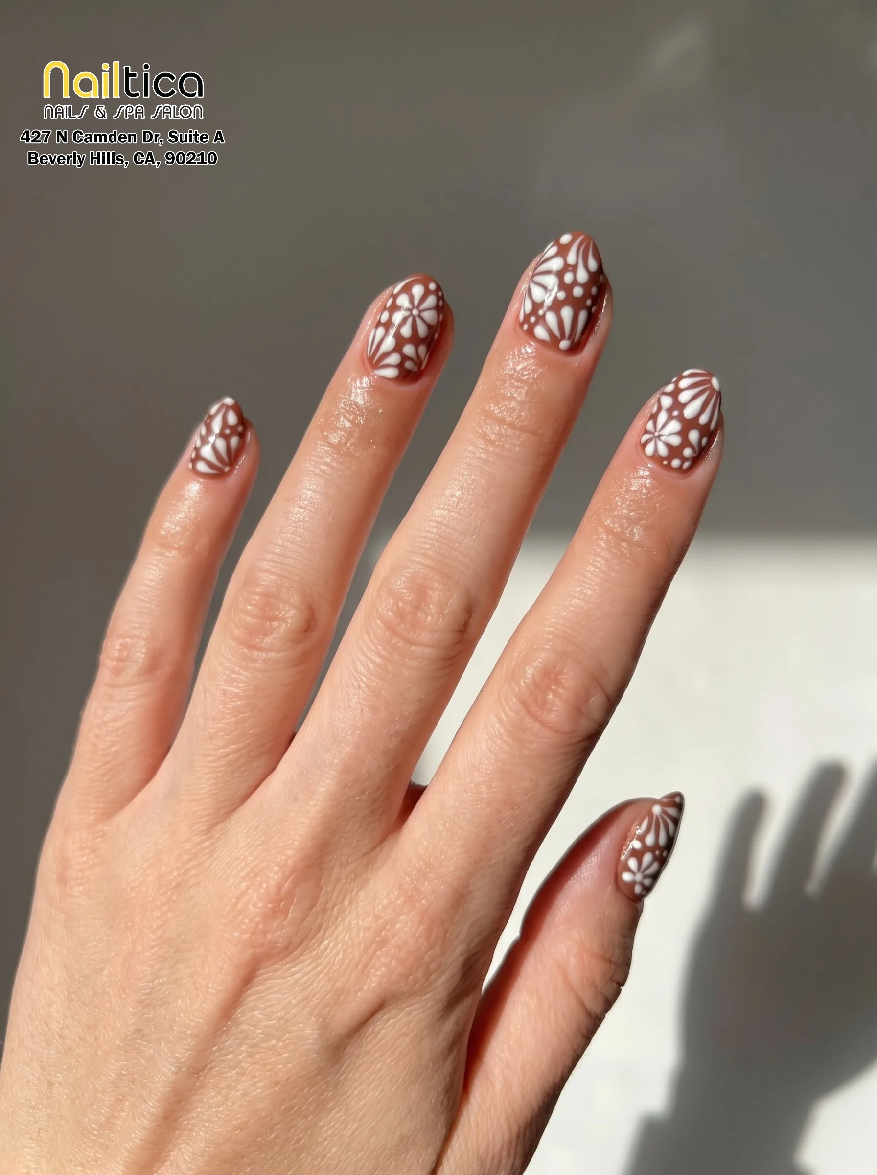 Nail colours